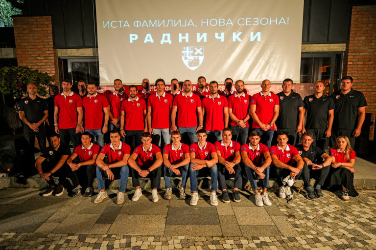 Radnički predstavio tim; Stevanović: Želimo više trofeja nego u prethodne dve godine